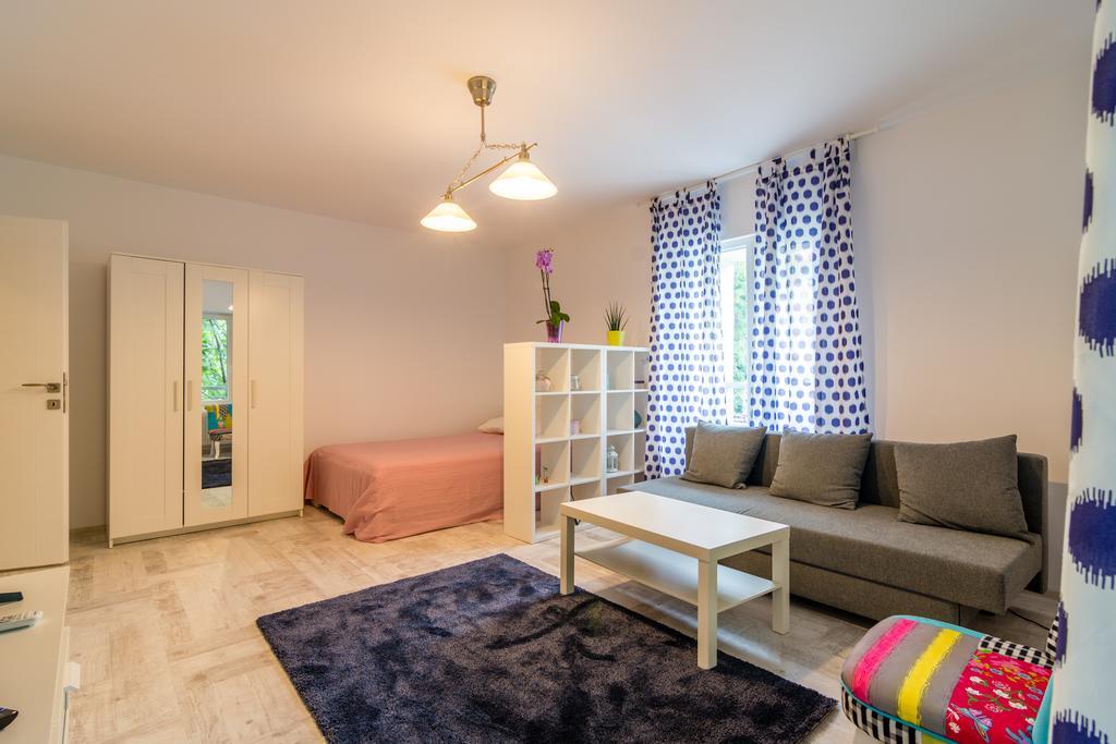 Vlad House Iancului Mihai Bravu Boekarest Buitenkant foto